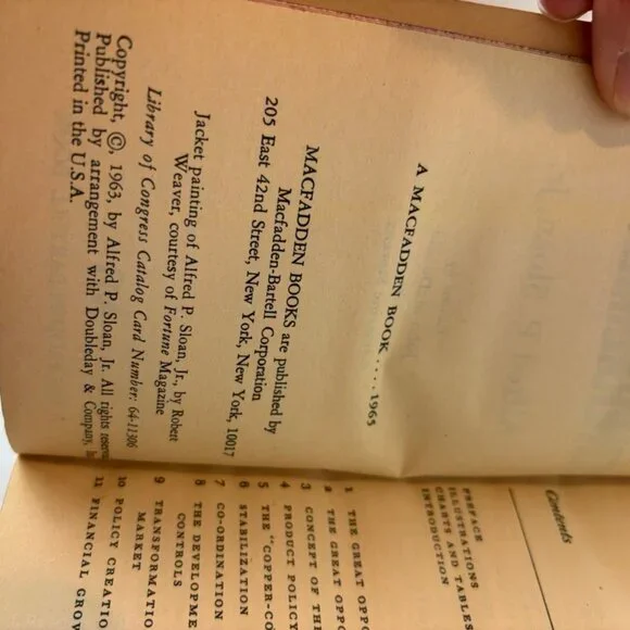 Vintage paperback book "My Years with General Motors" by Alfred P. Sloan Jr. - Picture 5 of 5